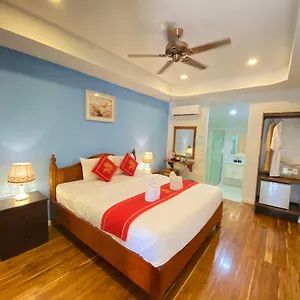 4* Hotel Golden Lotus Namkhan River View