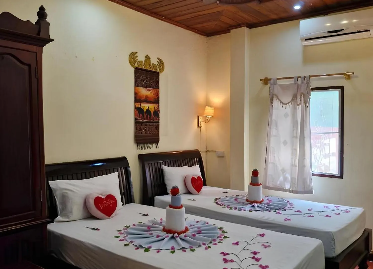 Sakura Wood House Hotel Luang Prabang